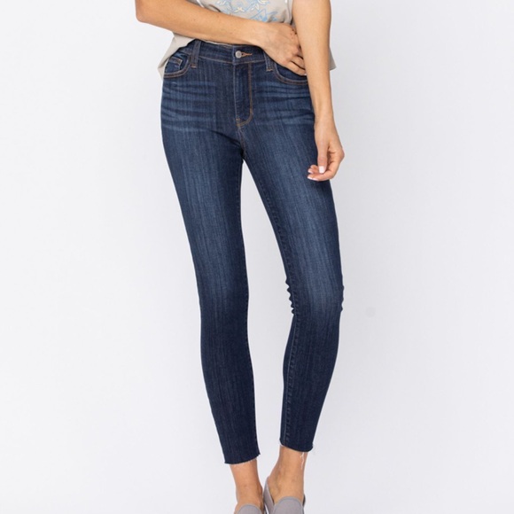 NWT - Judy Blue Jeans - Picture 3 of 4